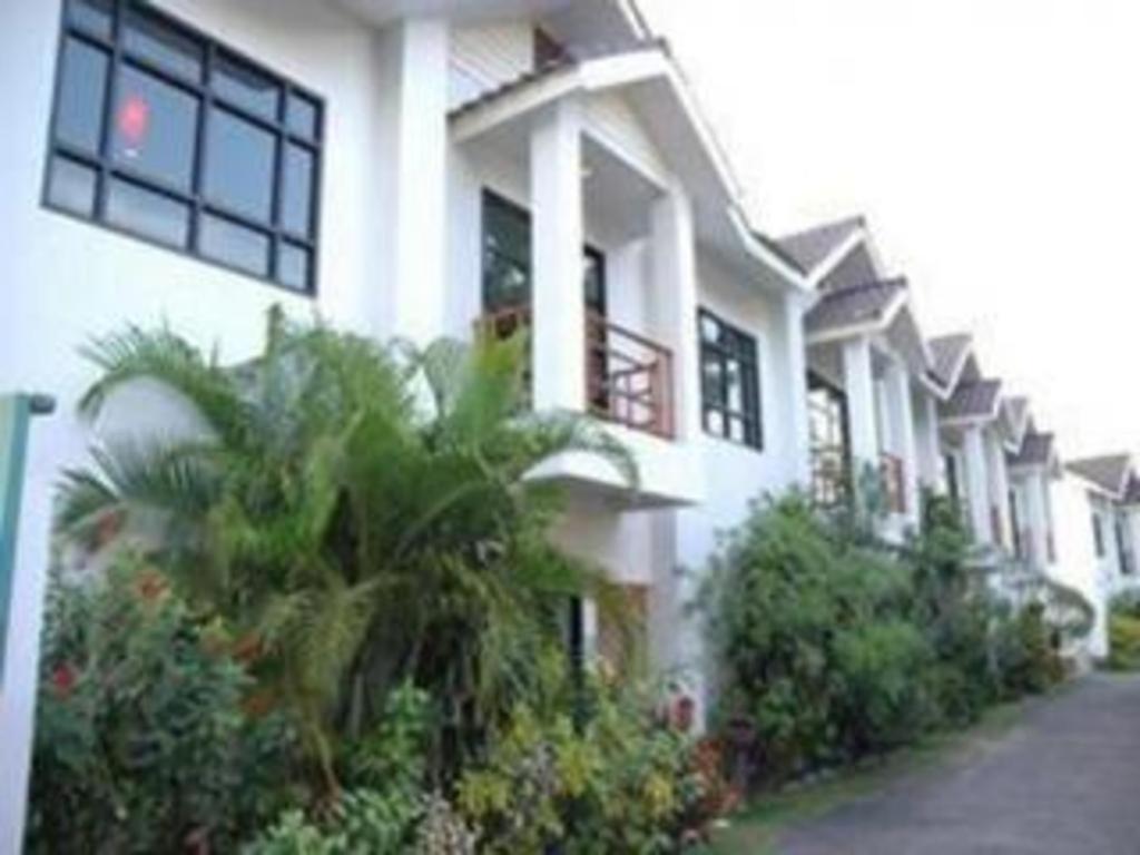 Chayada Garden House And Resort Hotel Nakhonratchasima Dış mekan fotoğraf